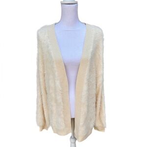 NWT Pixi & Ivy Cream Colored Fuzzy Cardigan - Size M/L
